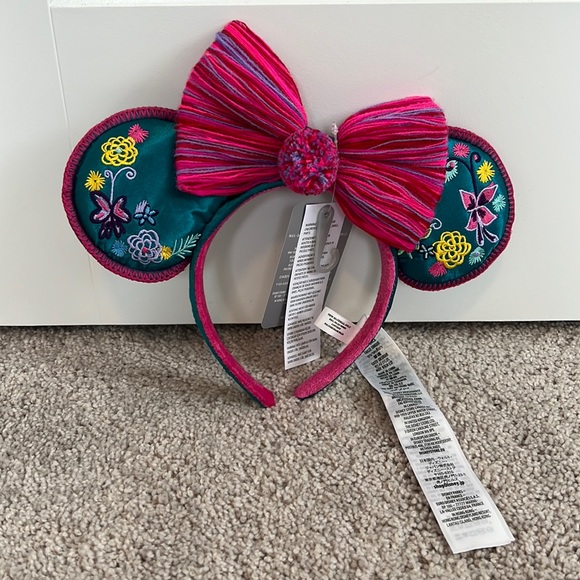 Encanto Minnie Ears - Picture 2 of 8